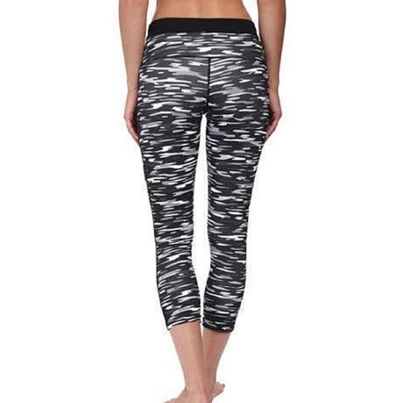 nike pro haze compression capris - Picture 2 of 8